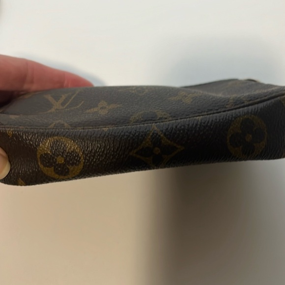 COPY - Louis Vuitton mini poch - Picture 7 of 16